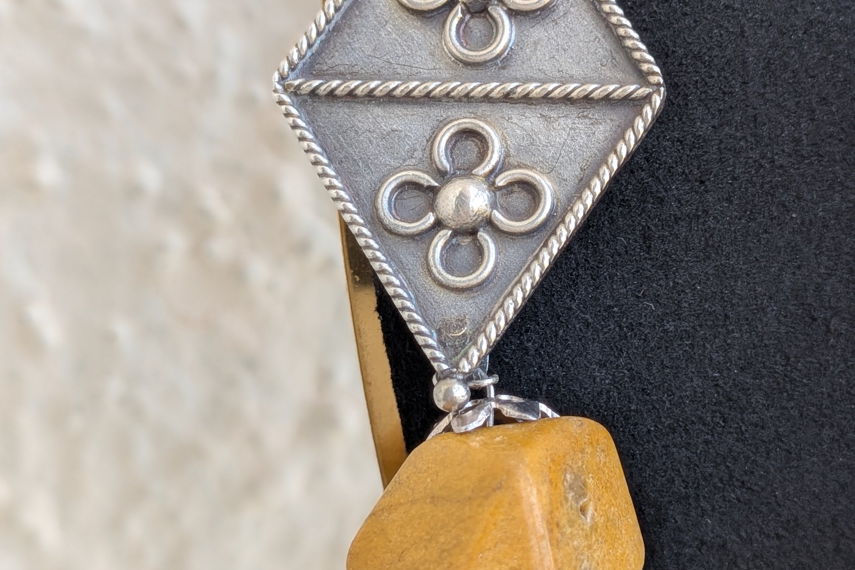 Handcrafted rhombus-shaped 925 silver earrings with yellow agate stones. Perfect for weddings, festivals, and traditional celebrations.