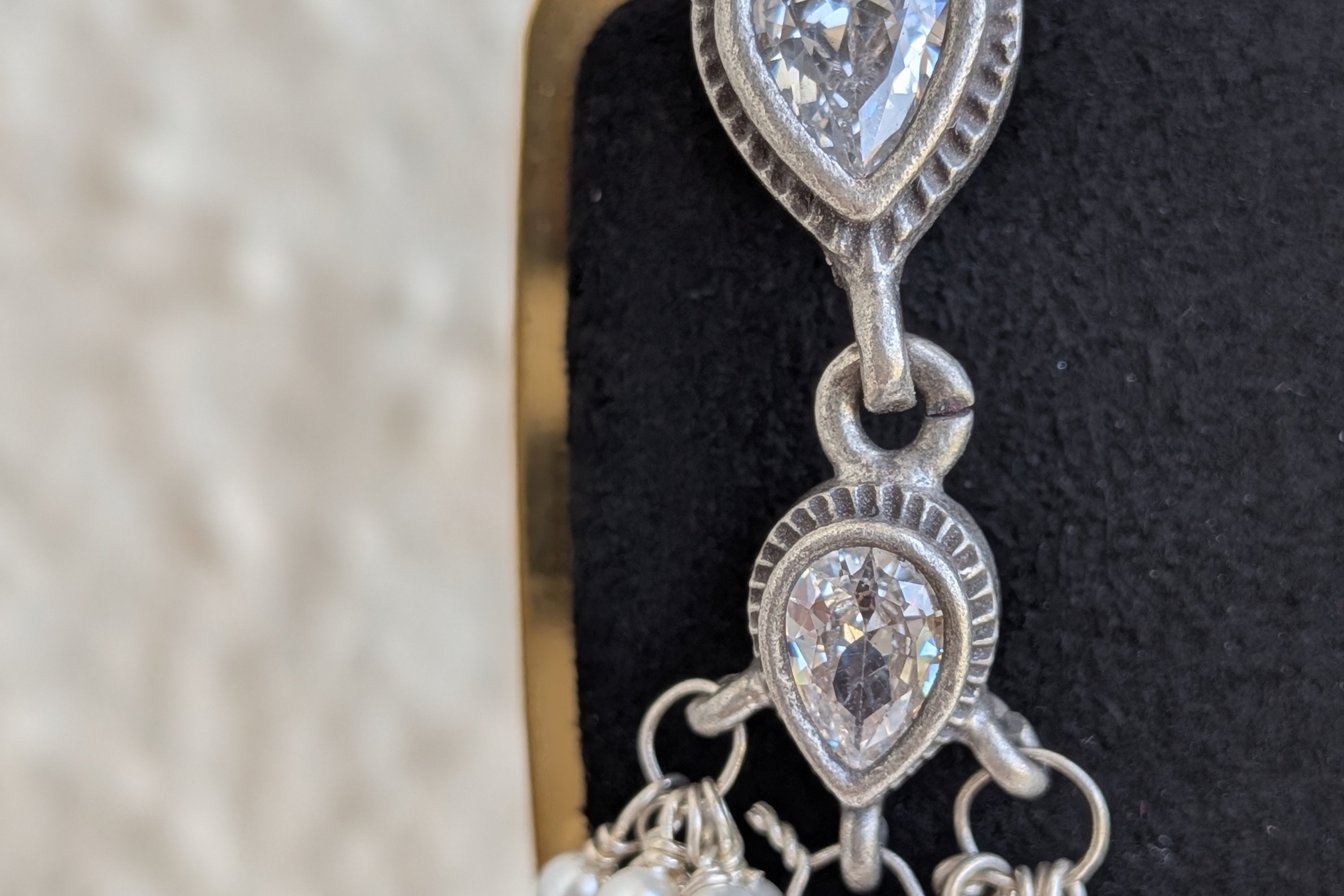 Handcrafted in 925 Silver | White Zircon and Freshwater Pearls Earrings