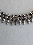Cloe - Intricate 925 Silver choker necklace with sage green Dori